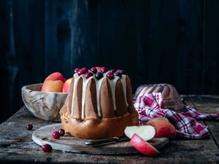 jacobs de rezepte apfel karamell guglhupf mit kaffee karamell topping 3